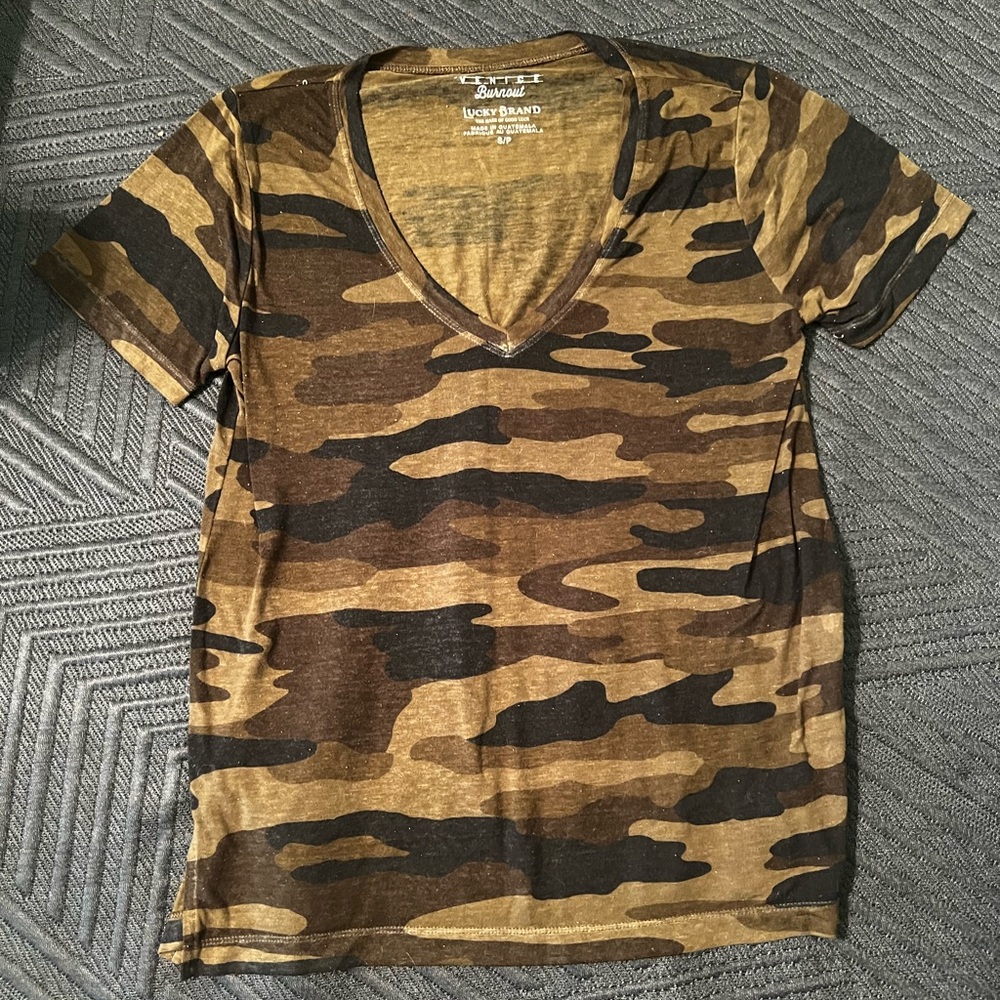 Lucky brand V neck shirt
